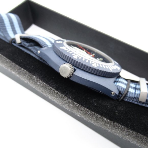 Marathon Watch Company x J.Crew Pilot's Navigator with Date Watch Navy Blue - Picture 6 of 15